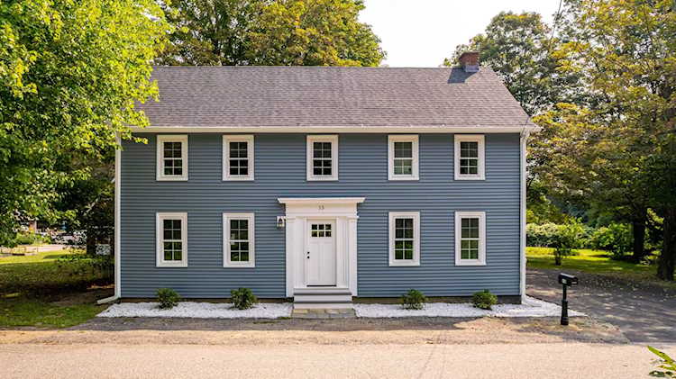15 Railroad Ave Newfields, NH 03856
