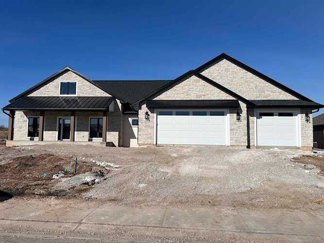 532 Royal Saint Pats Dr Wrightstown, Village of Wrightstown, WI 54180-1257
