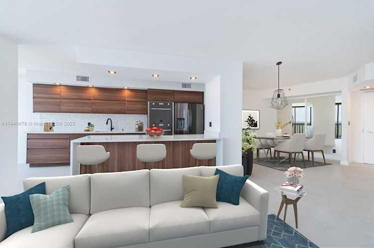 1000 W Island Blvd #2511 Aventura, FL 33160