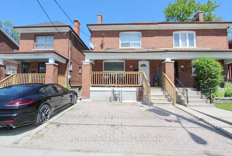 1075 Pape Ave Toronto, ON M4K 3W4