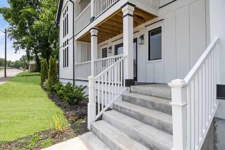 921 27th Avenue Nashville, TN 37208