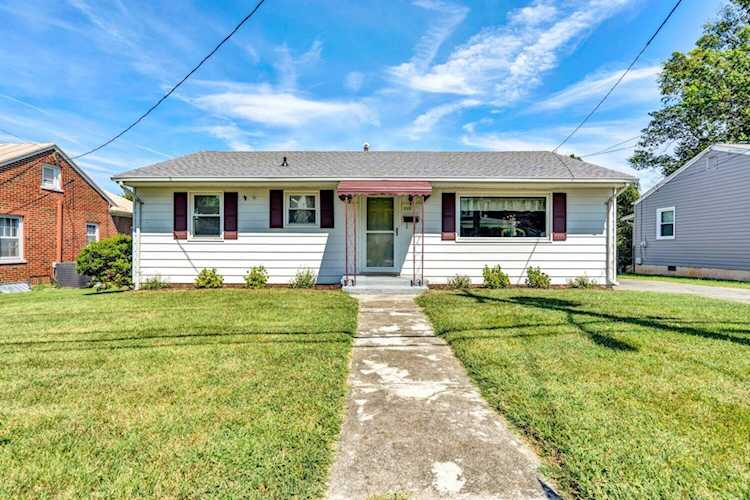 715 Piedmont Salem, VA 24153