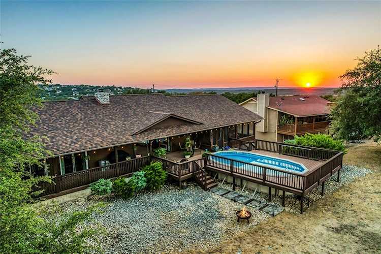 21206 National DR Lago Vista, TX 78645