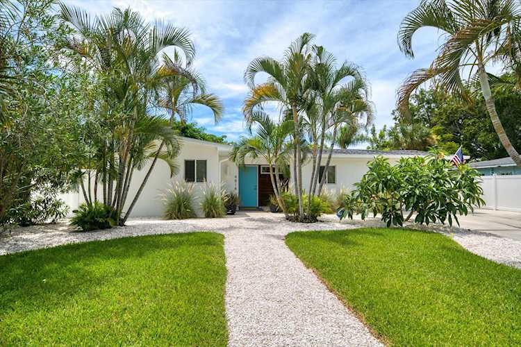 4818 W Euclid Ave Tampa, FL 33629
