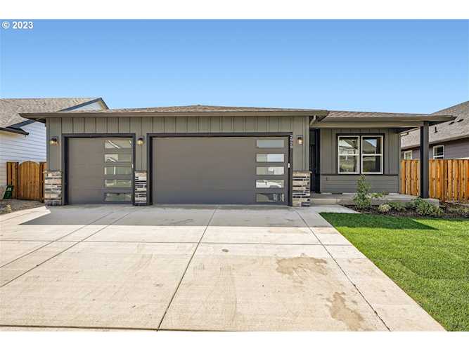 2929 NW 16th ST Battle Ground, WA 98604