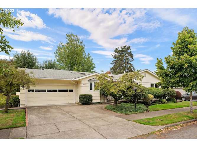 6727 SW 13th AVE Portland, OR 97219