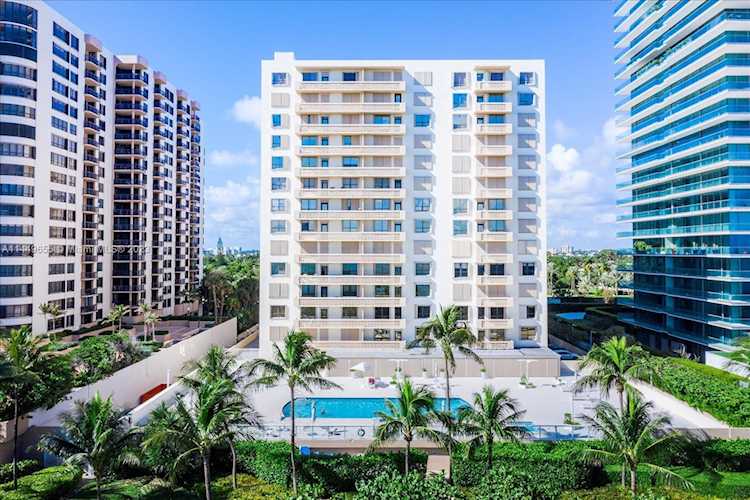 10185 Collins Av #1002 Bal Harbour, FL 33140