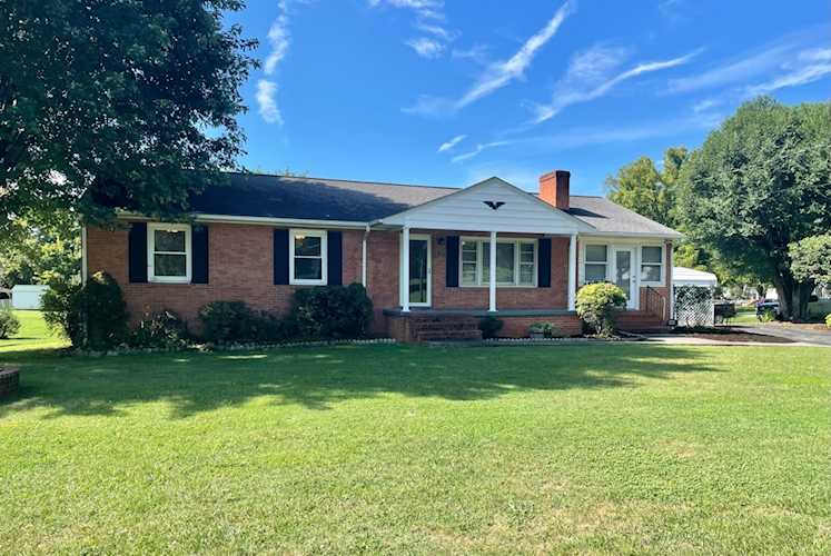 280 Fort Lewis Salem, VA 24153