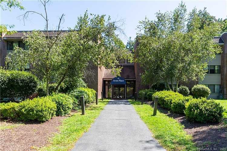 44 Avonwood Rd #312 Avon, CT 06001
