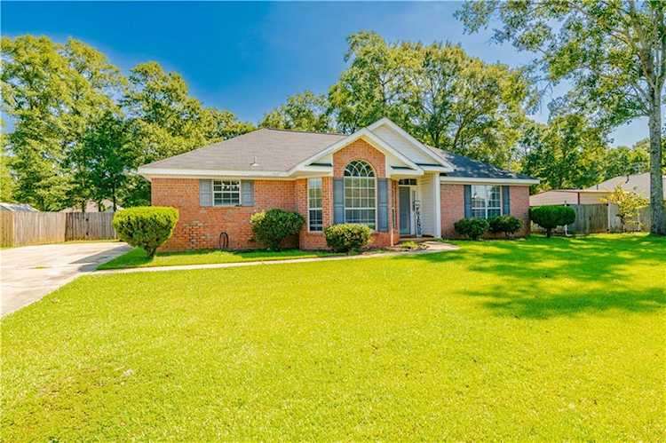 10668 Southern Oaks Court Grand Bay, AL 36541