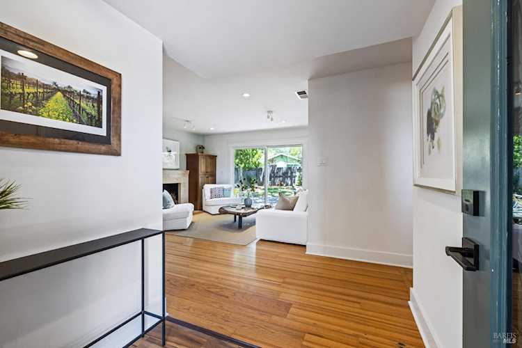 384 Miller Creek Road San Rafael, CA 94903