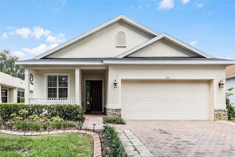 111 Crescent Moon Dr Groveland, FL 34736