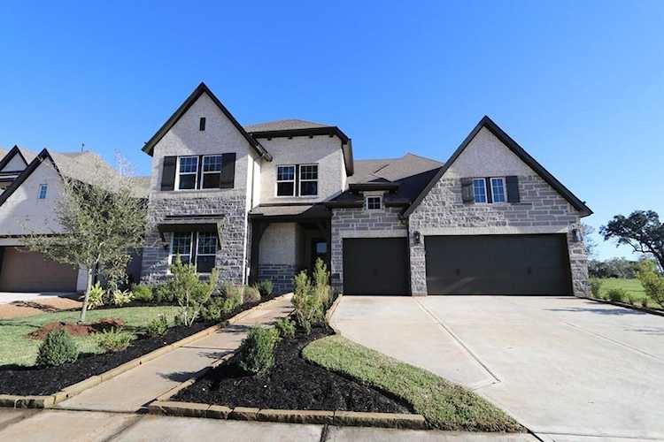 9711 Hunters Run Dr Missouri City, TX 77459