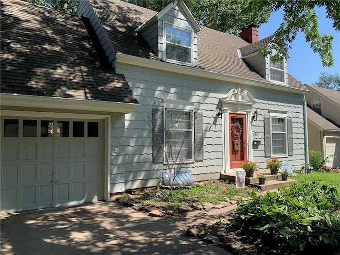 5417 Aberdeen Rd Fairway, KS 66205
