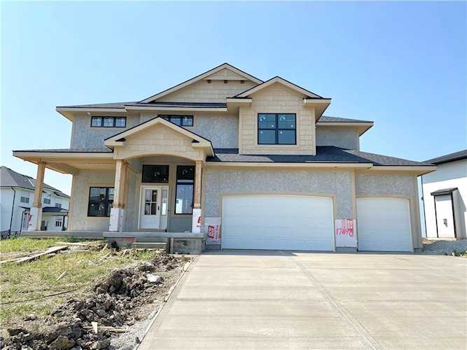 17648 Haskins St Overland Park, KS 66013