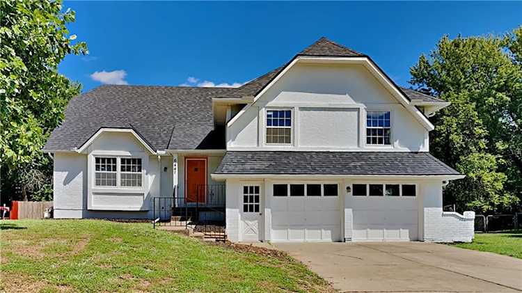 6441 Mullen Rd Shawnee, KS 66216