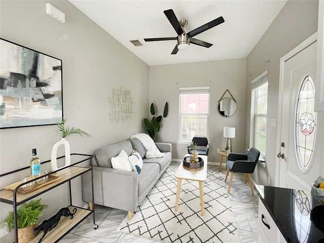 395 Willow Ave Luling, TX 78648