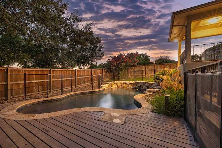 701 Clear Stream XING Austin, TX 78753
