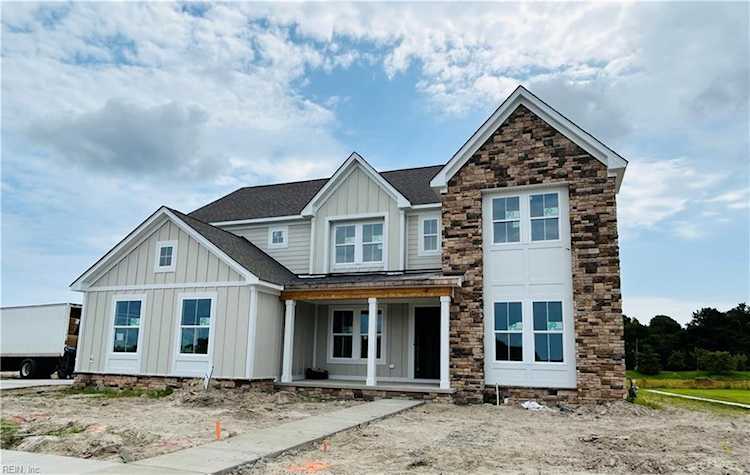 2945 Weston Loop Virginia Beach, VA 23456
