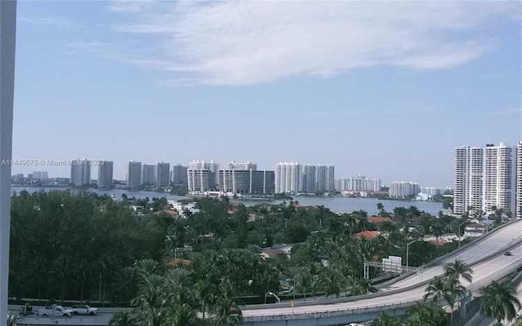 19201 Collins Ave #733 Sunny Isles Beach, FL 33160