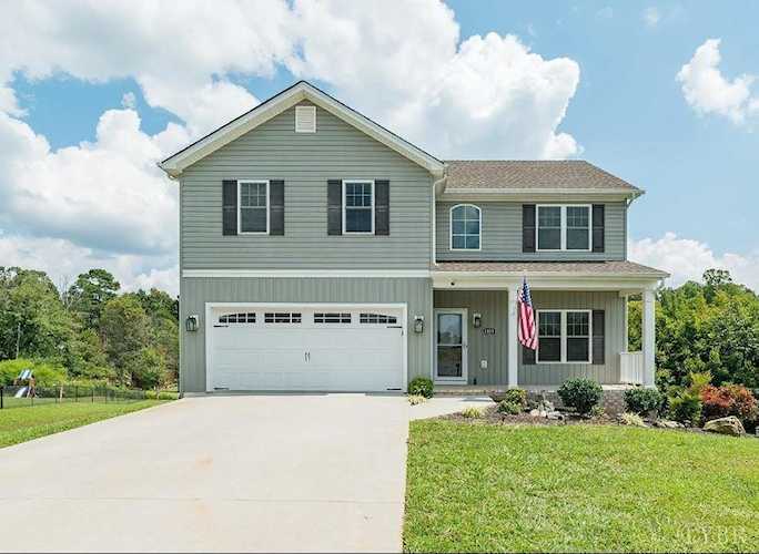 1155 New Market Loop Forest, VA 24551