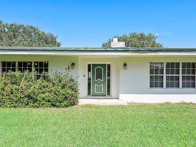 5901 SW 160th Ave Southwest Ranches, FL 33331