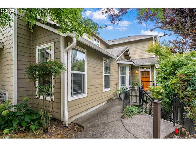 3400 Summerlinn DR West Linn, OR 97068