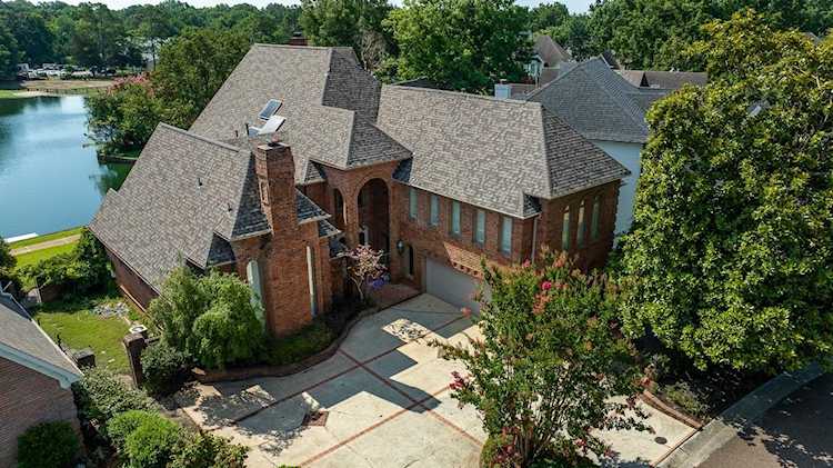 3300 Darby Dan Cv Germantown, TN 38138