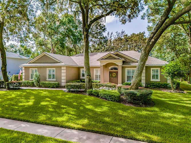 6229 Wild Orchid Dr Lithia, FL 33547