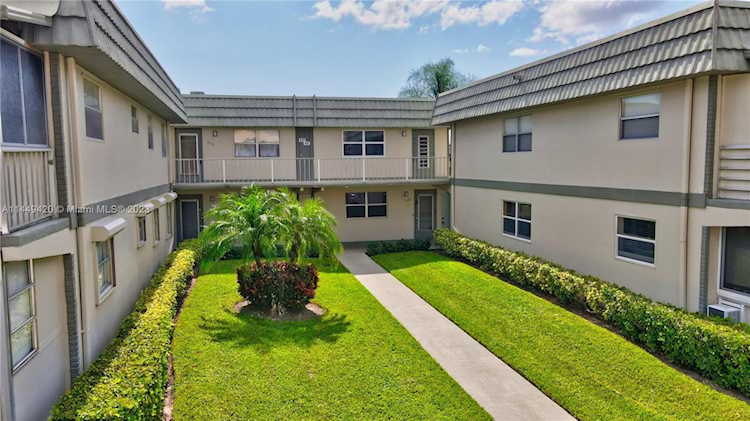 411 Flanders I #411 Delray Beach, FL 33484