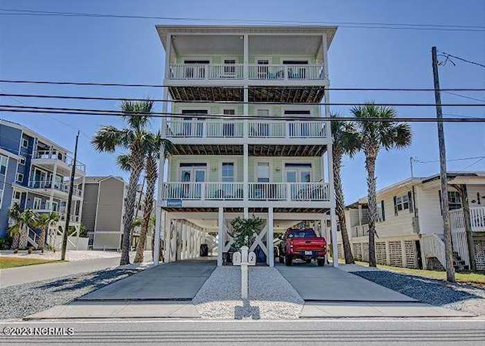 1418 Canal Dr Carolina Beach, NC 28428
