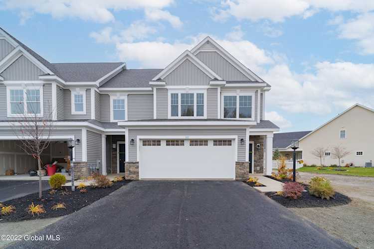 10 Orlop Place Latham, NY 12110