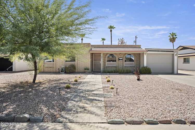 813 W Romo Jones Street Tempe, AZ 85281