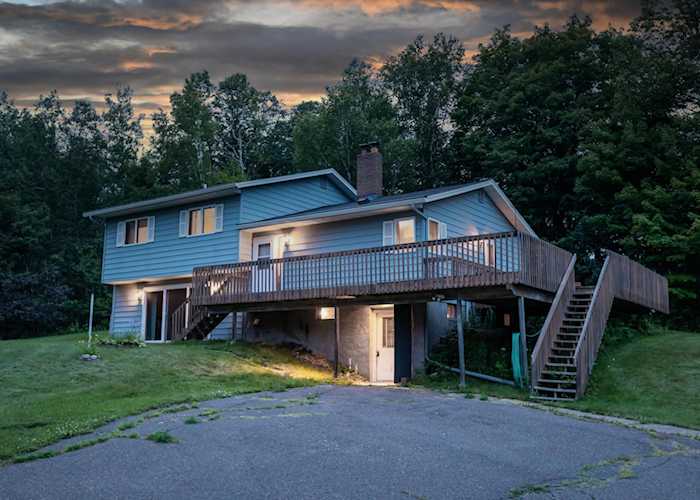 215 Thurber Road Duluth, MN 55803