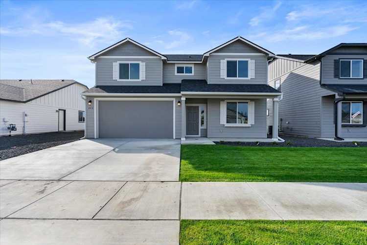 2016 E C St Deer Park, WA 99006