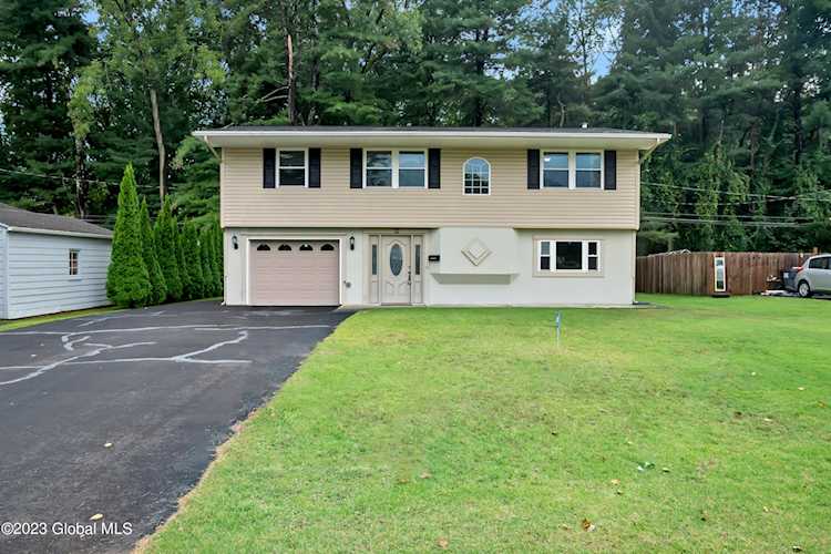 12 Hungerford Rd Albany, NY 12203
