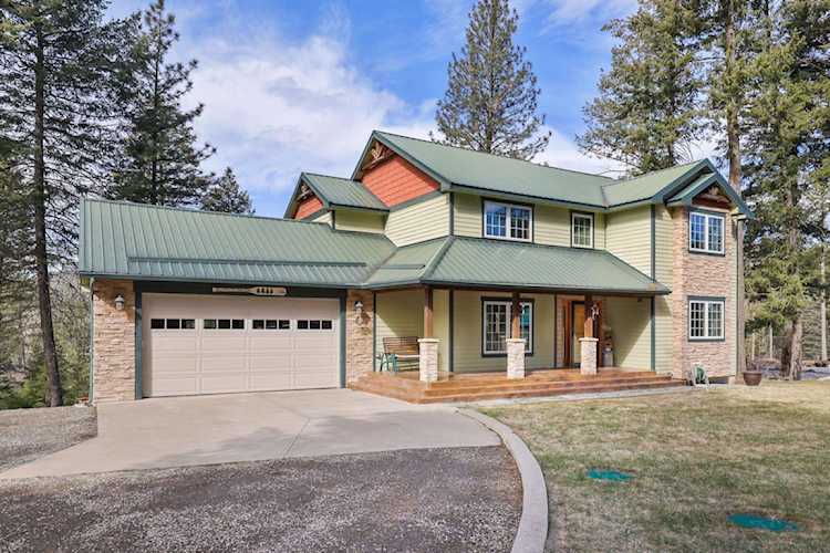 21320 W South Bank Rd Nine Mile Falls, WA 99026