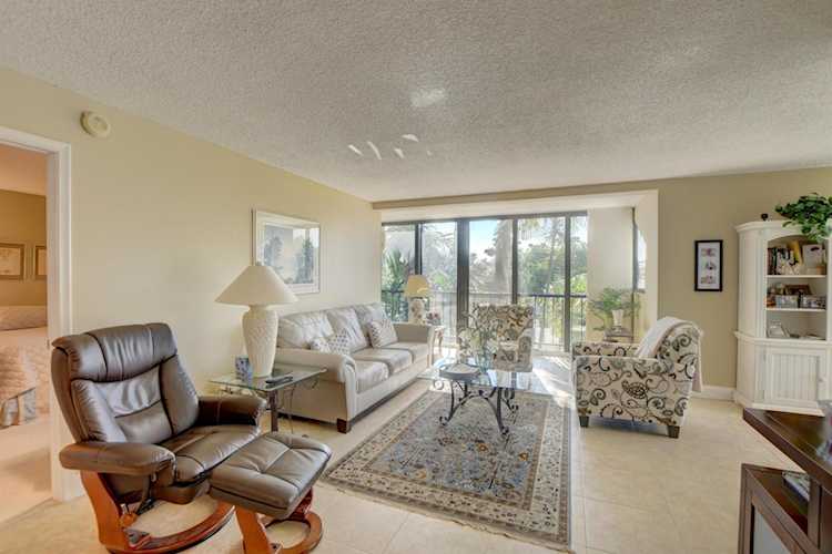 7738 Lakeside Boulevard #332 Boca Raton, FL 33434