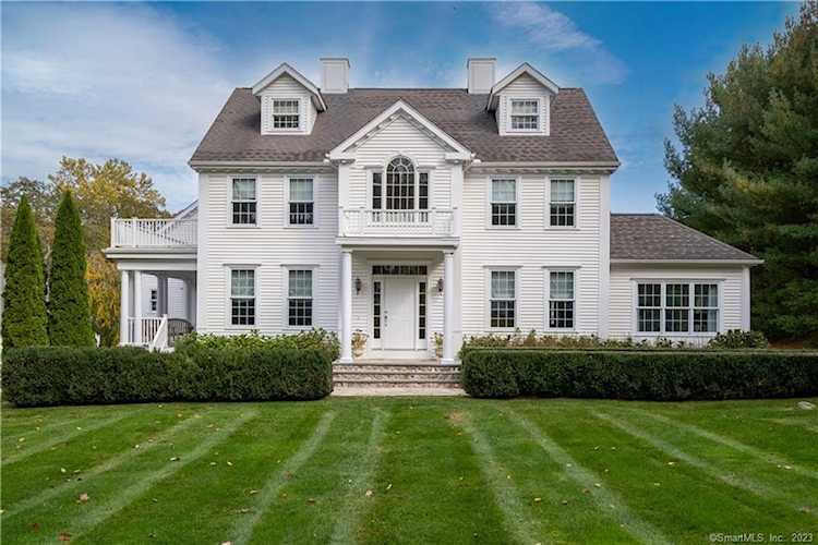 61 High Hill Circle Madison, CT 06443
