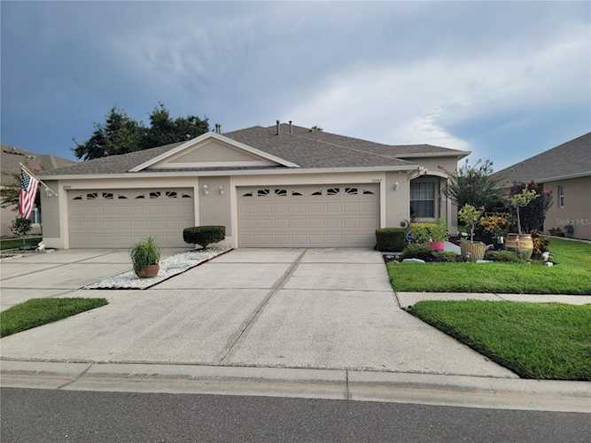 30942 Whitlock Dr Wesley Chapel, FL 33543