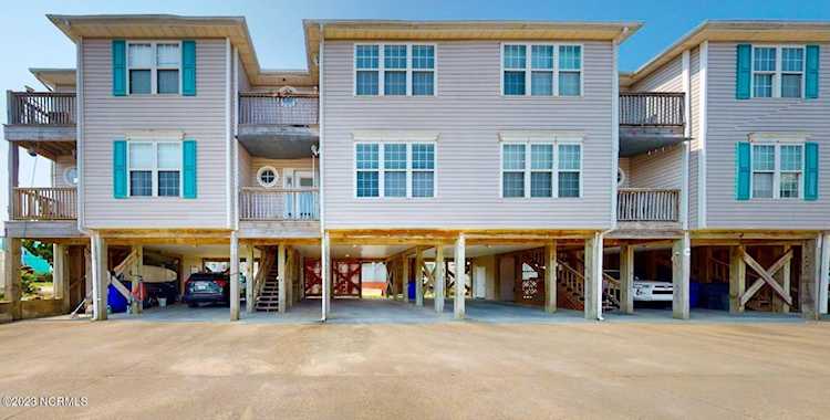 1508 Canal Dr Carolina Beach, NC 28428