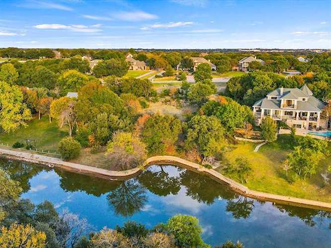 706 Goldeneye Drive Granbury, TX 76049