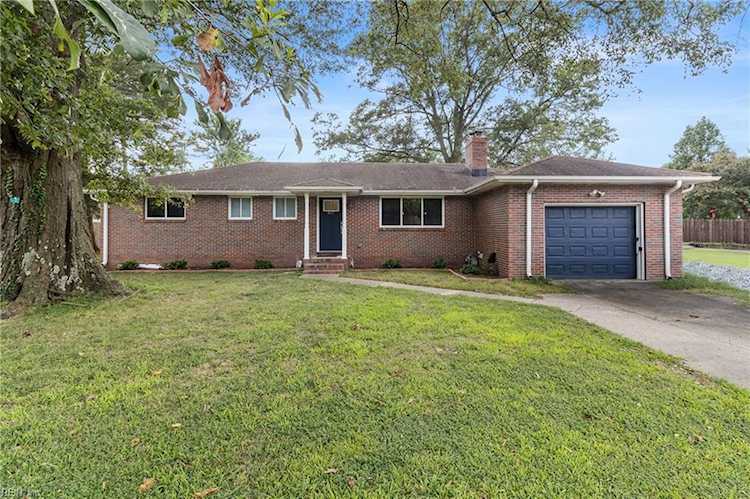 817 N Great Neck Rd Virginia Beach, VA 23454