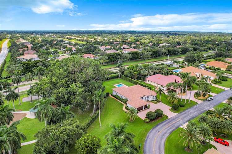 11242 SW 25th Ct Davie, FL 33325