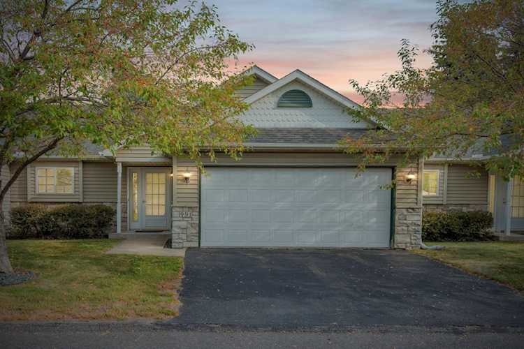 991 County Road D E Vadnais Heights, MN 55109