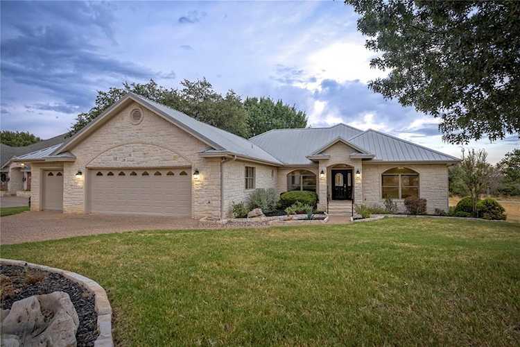 101 Denny Fox DR Burnet, TX 78611