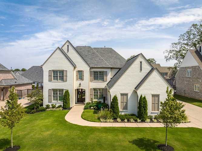 1618 Exmoor Ln Collierville, TN 38017