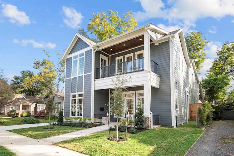 714 E 13th 1/2 St Houston, TX 77008