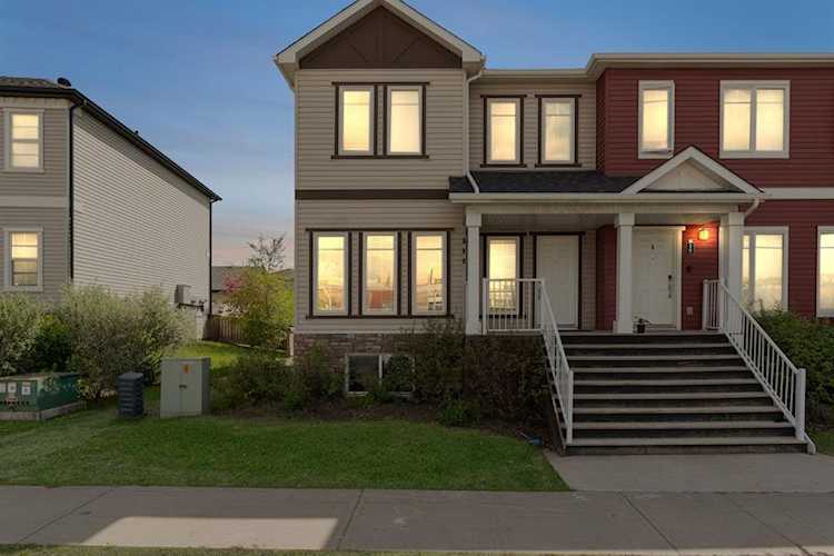 300 Sparrow Hawk Dr #19 Fort McMurray, AB T9K 0
