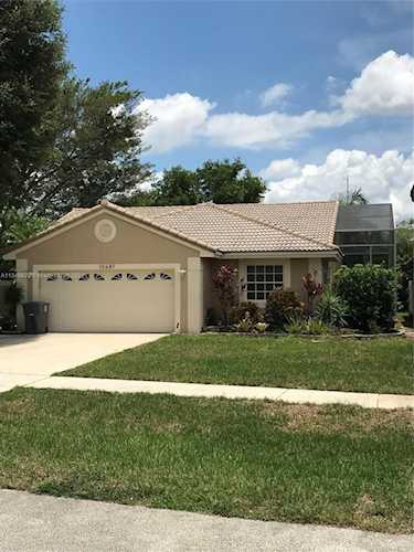 10687 Pebble Cove Ln Boca Raton, FL 33498